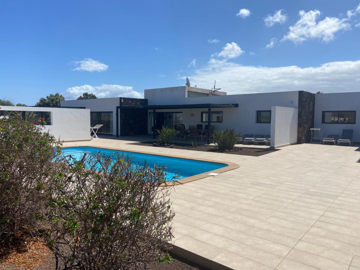 Heated & Shared Pool Villa Matriana 36A, North Shore Villas Lajares Buitenkant foto